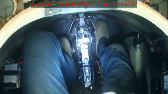 Velomobile Quest 474 - E-assist chain disconnector