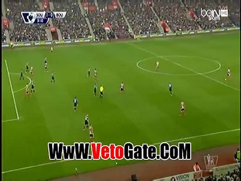 ديفيس يتقدم بالهدف الاول ساوثهامتون فى بورنموث