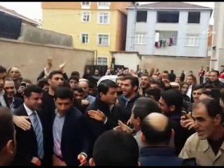 Turquie: le parti du président Erdogan très largement en tête des législatives