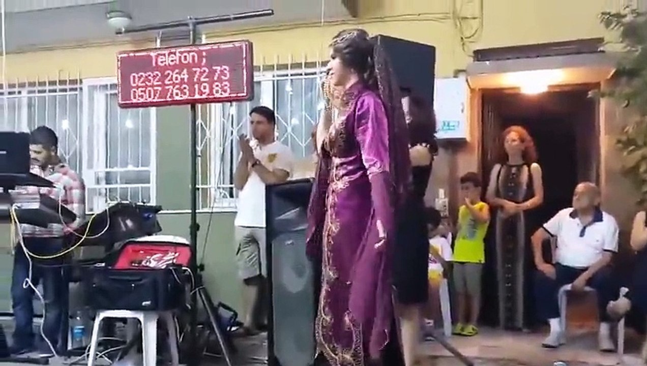 Kına Gecesinde Mükemmel Oynayan Güzel Gelin