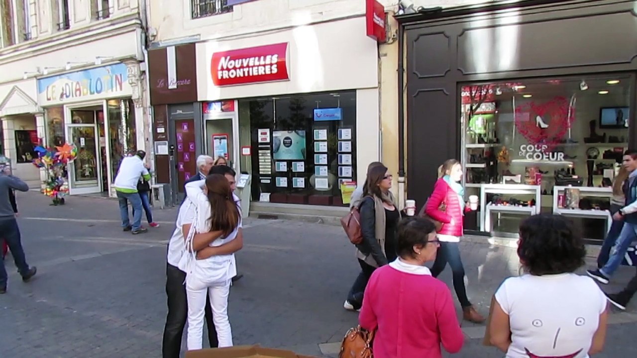 CCC - Les 24 Coeurs du Mans - Câlins gratuits