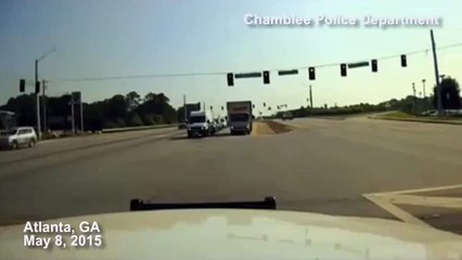 Moment Plane Crashes on Atlanta Freeway (FULL)