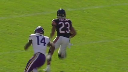 Vikings Teddy Bridgewater intercepted by Bears Kyle Fuller