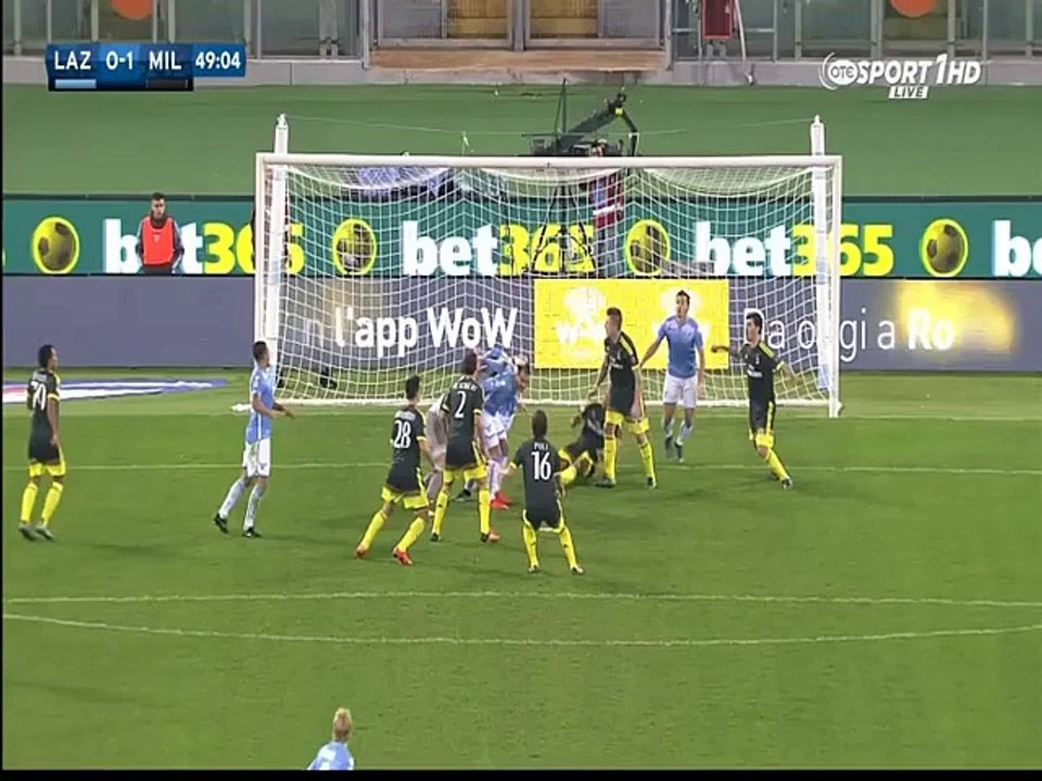 Το χτύπημα στον Αλέξ στο ματς της Λάτσιο με την Μίλαν
