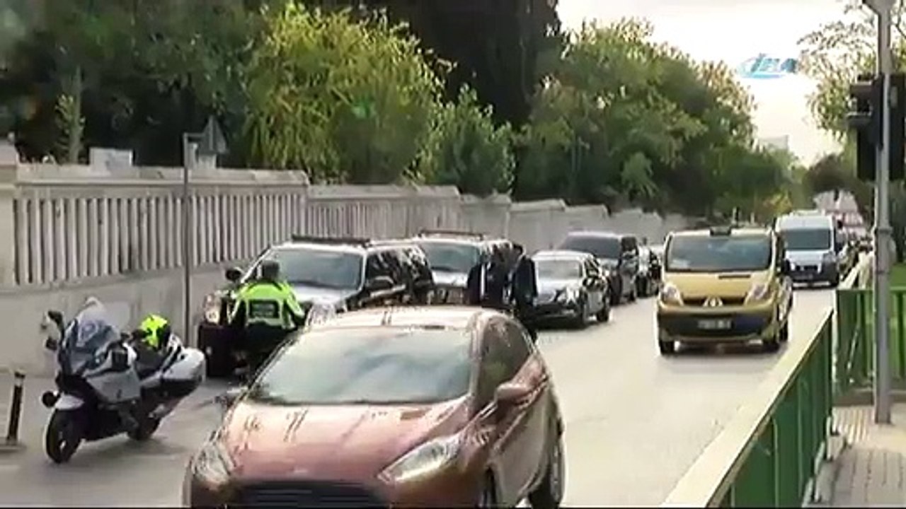 Erdoğan anne ve babasının mezarını ziyaret etti