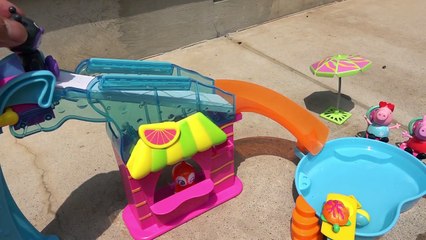 アンパンマンおもちゃとウォータースライダー Waterslide