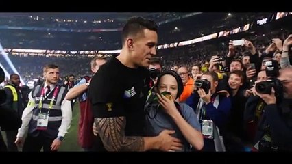Sonny Bill Williams: All Black gifts winners medal to young fan