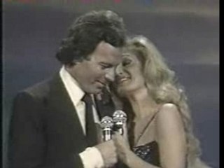 Dalida & Julio Iglesias - La Vie En Rose