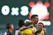 Corinthians goleia Atlético-MG no Horto e encaminha título do Brasileirão