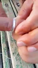 How to discard a tight ring from your finger