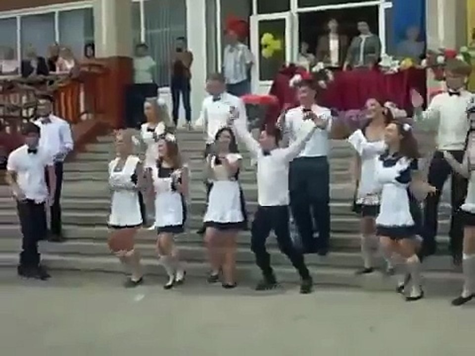 Танец на выпускном в Украине взорвал интернет!!!