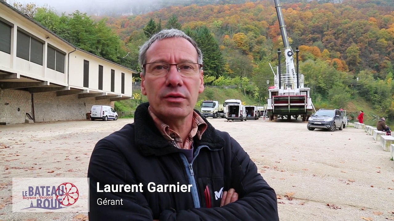 Le grutage du Bateau à Roue Royans Vercors