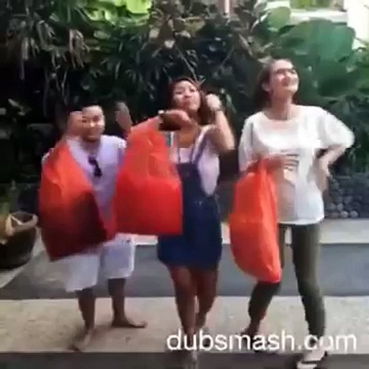 Video Lucu Dubsmash - Artis Luna Maya Kompilasi