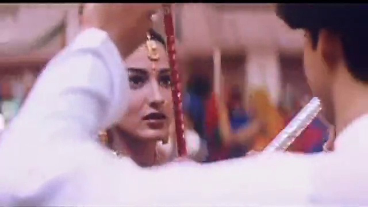 Chand Aya Hai Zameen Pe - Sonali Bendre, Kunal - Dil Hi Dil Mein - Superhit Garba Song