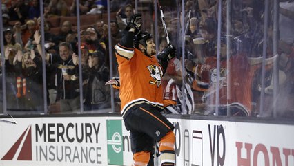 Hat Trick: Ducks Shock Preds, End Skid