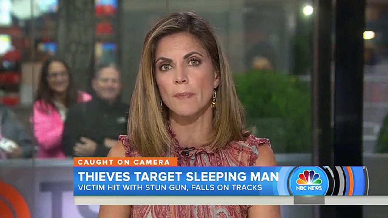 Video_ Thieves target sleeping man on subway, he falls onto tracks