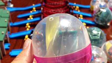 きかんしゃトーマス　ガチャガチャ　カプセルプラレール