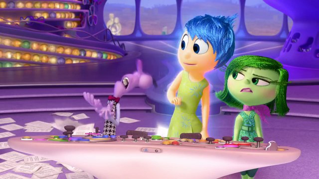 Les personnages de Vice Versa découvrent la bande annonce de Star Wars 7