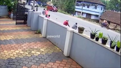 Kerala  Road Accident Shocking New footage