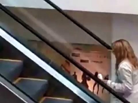 Блондинка на эскалаторе, РЖАКА дня)))