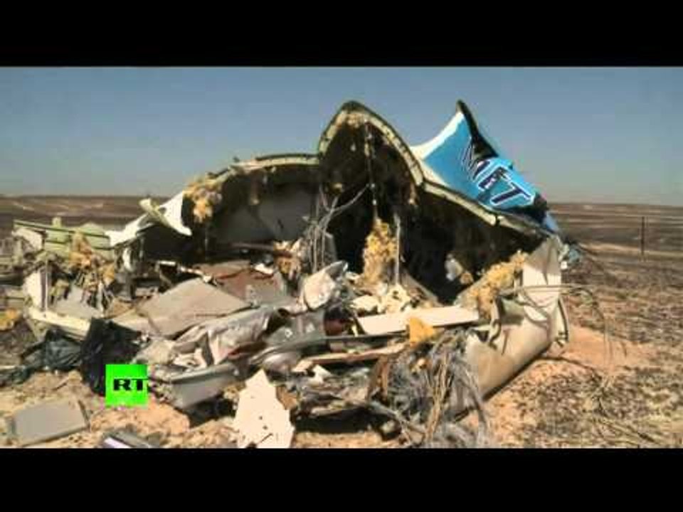 Debris of crashed Russian 7K9268 A321 in Sinai