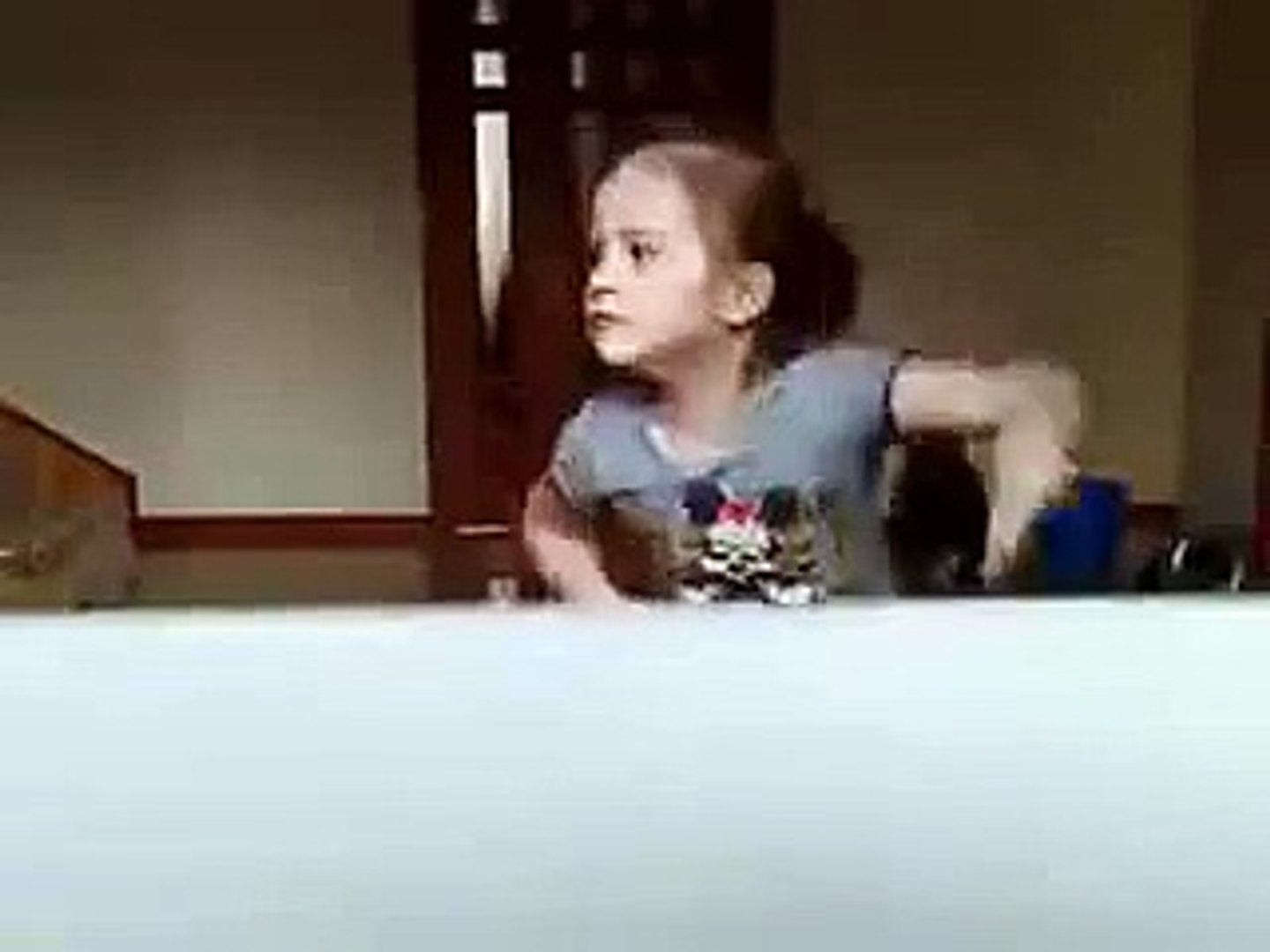 ⁣Вот такую дочьку себе хочу класс))