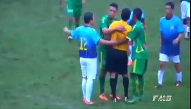 referee vs football players. Players vs Referees ● Craziest reactions