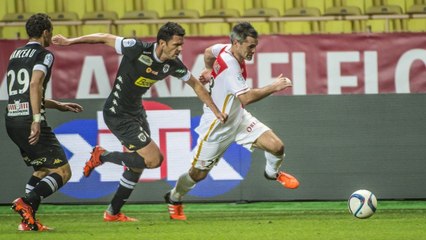 "Le double contact, j'aime bien !"