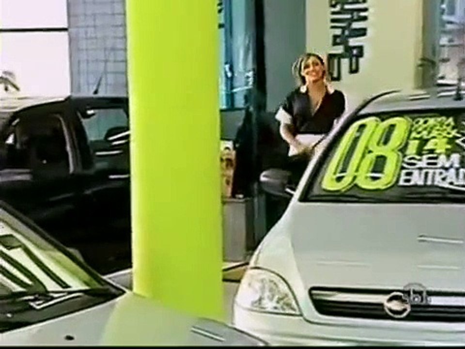 Candid Camera funny (شاب مع زوجته وينظر لإمرأة أخرى )