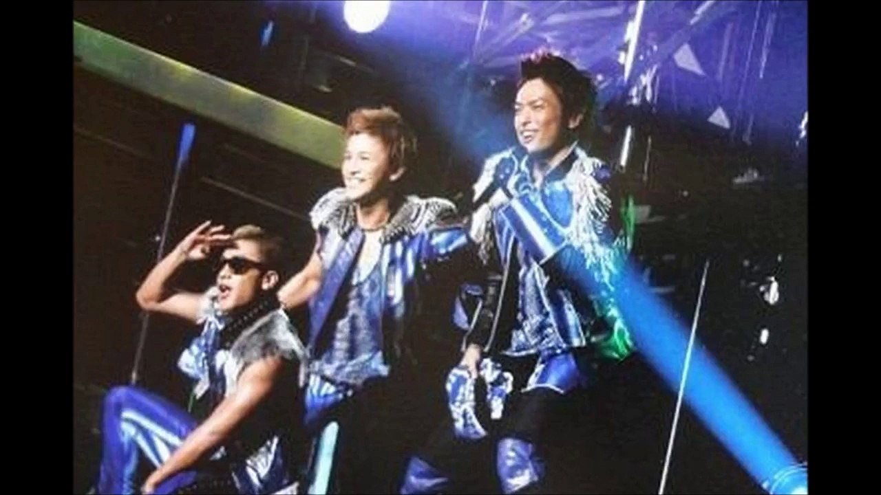 驚愕 臣隆ビックリ 女性の太ももや胸の谷間に広告を貼る究極の企業戦略に思わずモッコリか Dailymotion Video