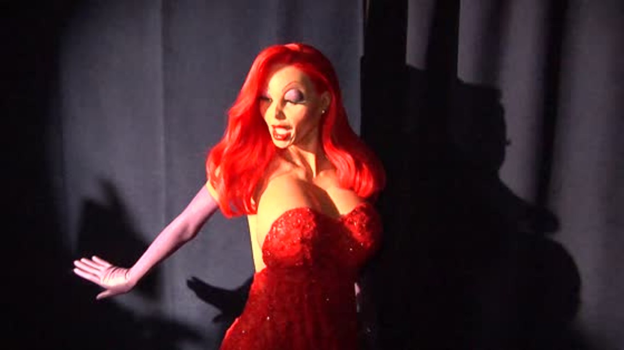 Heidi Klum Is Jessica Rabbit For Annual Halloween Party