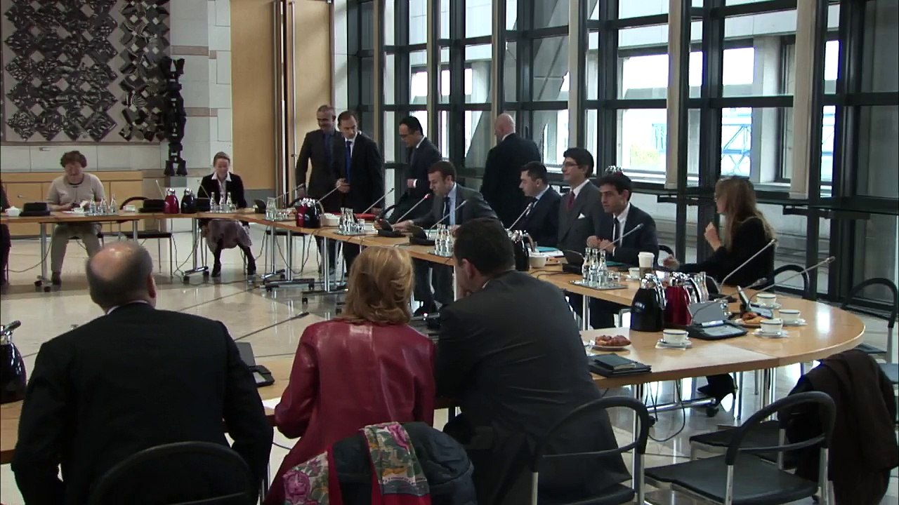 Point d'étape sur la loi Macron présenté devant les Parlementaires par Emmanuel Macron