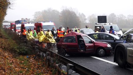 Carambolage sur l'A23 à hauteur de Beuvry-la-forêt - 02-11-15