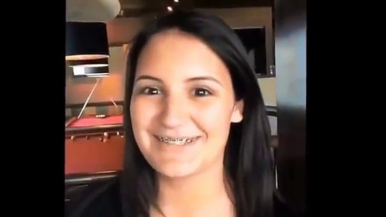 Justin Bieber Meeting & Kissing Fans 28 May, 2015