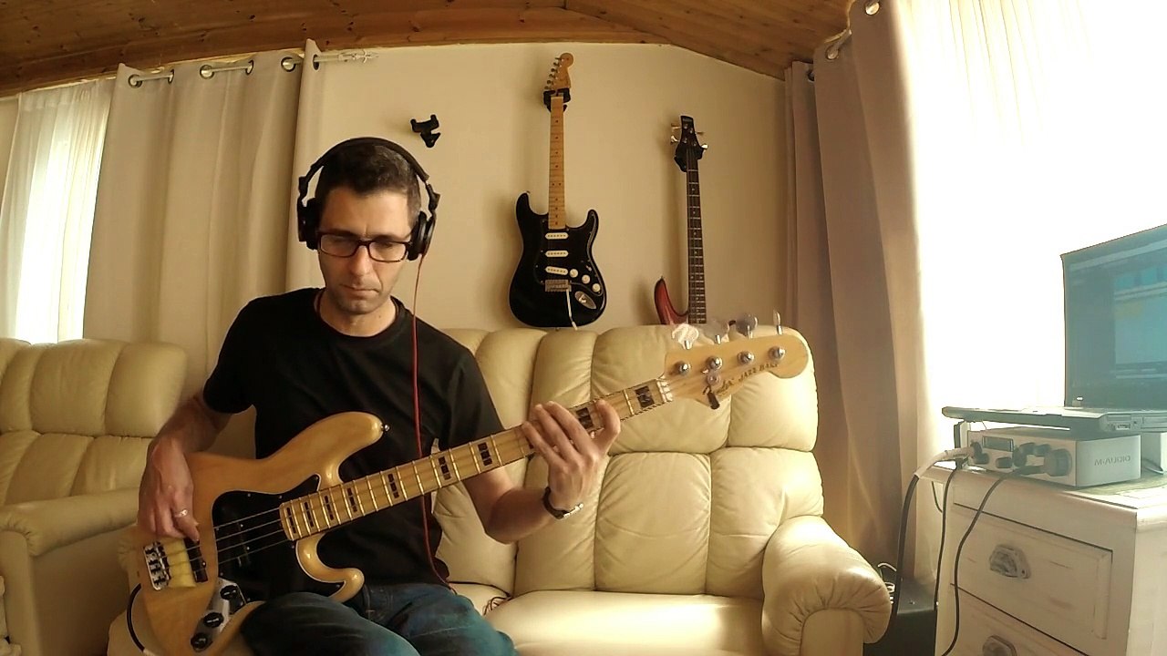 George Benson - Fly By Night [Bass Cover]