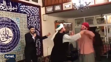 AK Parti zaferine Zikirli kutlama