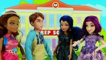DisneyToysFan - Descendants Mal and Evie Turn Good & Ben is Mal’s Boyfriend with Frozen An