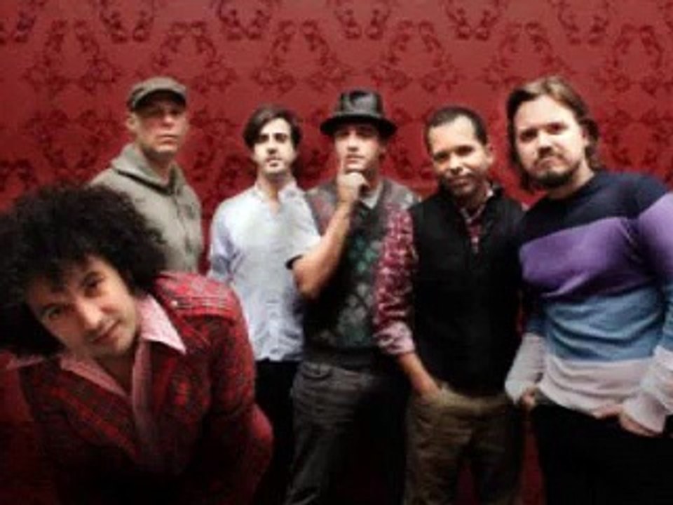 LOS AMIGOS INVISIBLES Balada de chusy