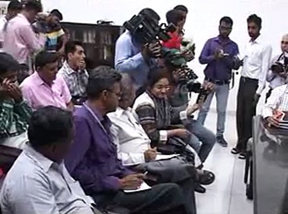 Vadodara Collector explains about launch of Online Voting Helpline