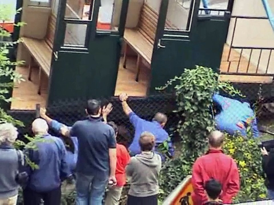 Funiculaire de Besançon : remise en place de la voiture dans sa gare (2007)