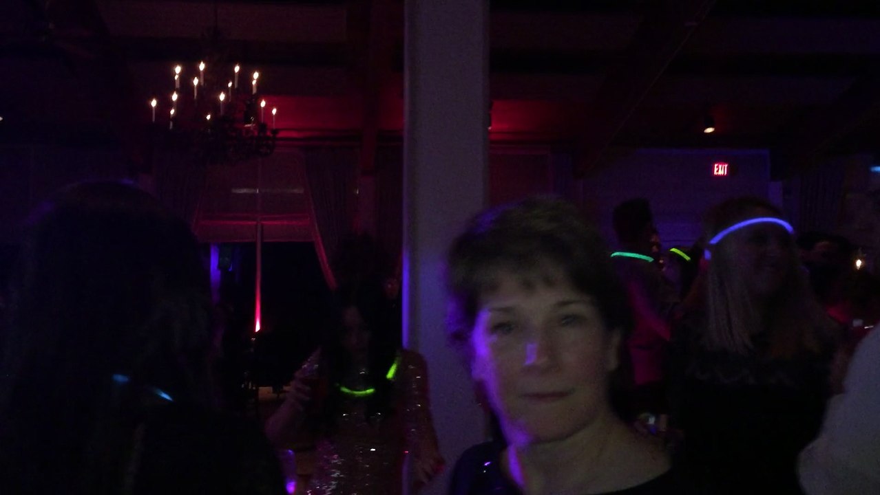 DJ Imho, Uplighting & Photobooth Setup @ Spring Valley Country Club in Sharon, MA