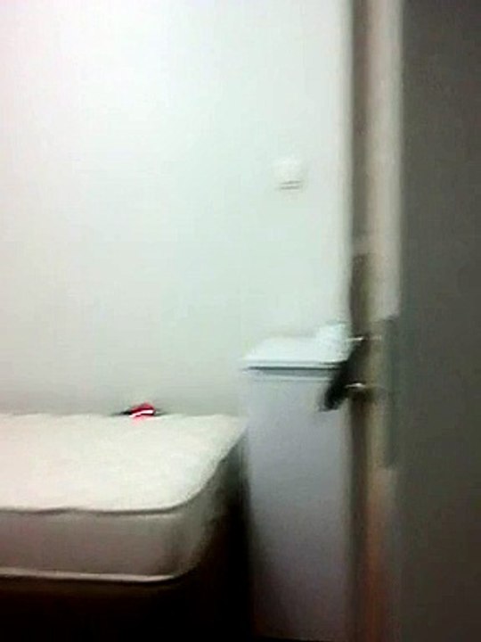 VID_20151102_220336.3gp