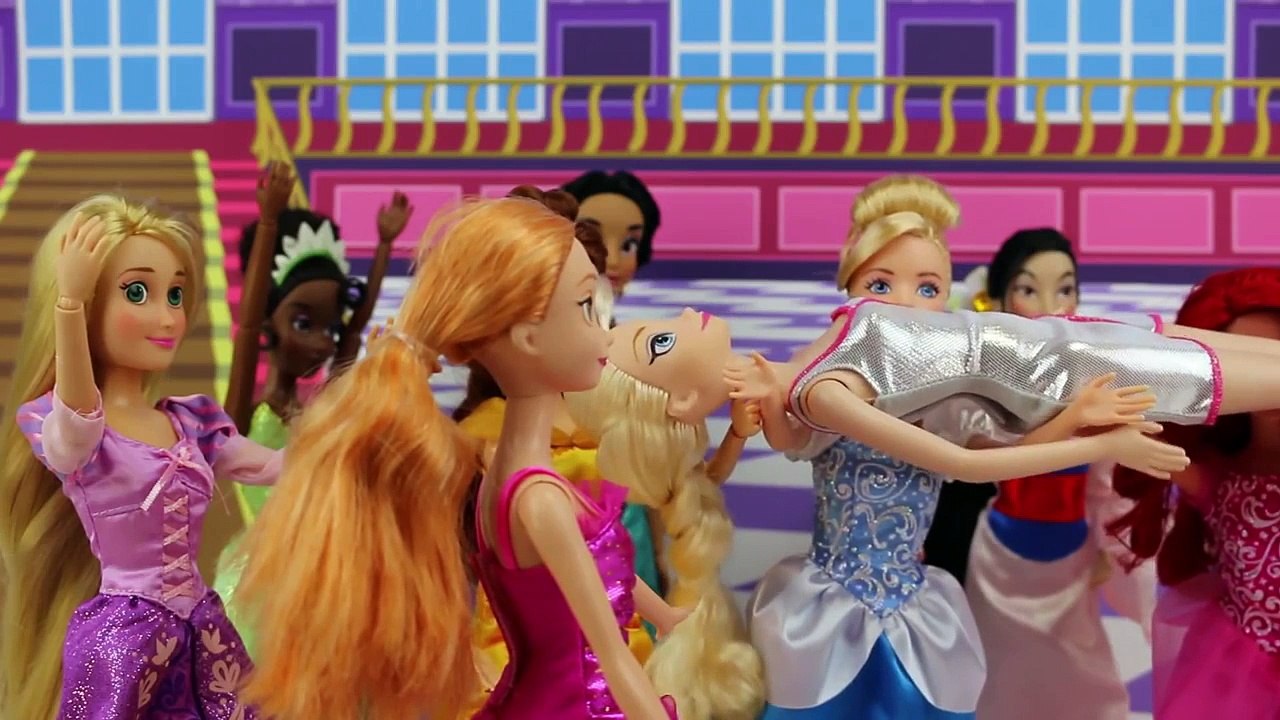 Frozen Elsa’s Wedding to Hans, Can Anna Stop It? DisneyToysFan
