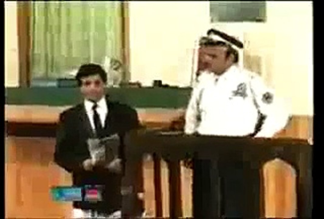 عمر شریف کی عدالت بہت مزاحیہ ویڈیو