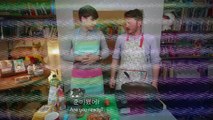 한국 요리 도전 하는 영국남자: 김치전!! // Korean cooking challenge with Johnny!!