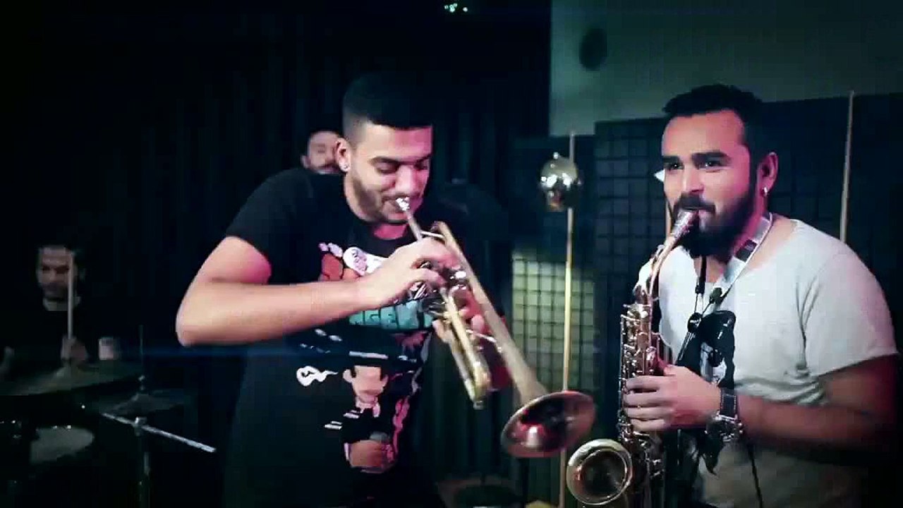 Gaye Aksu - İlle de Aşk (Klip) 2014