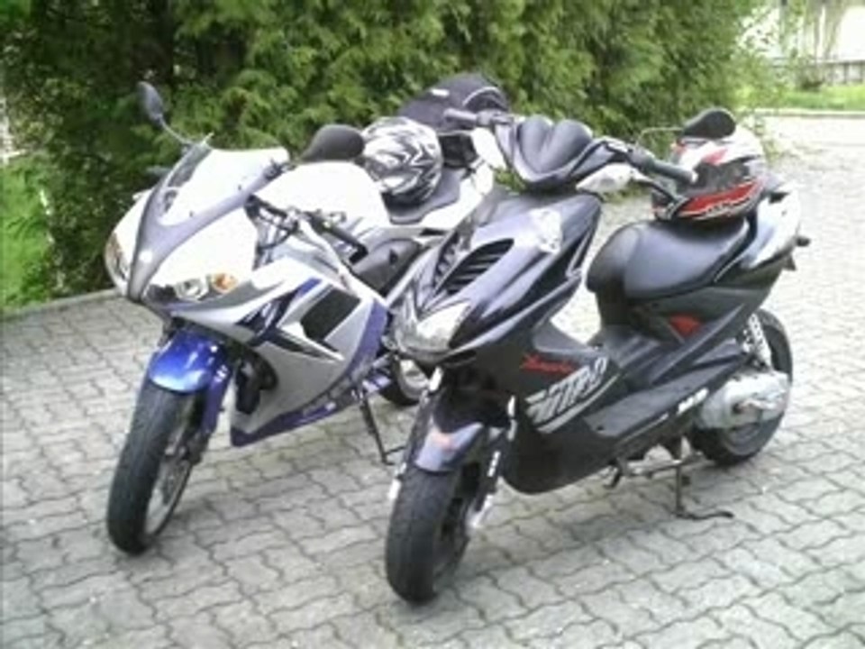 Scoot_and_biatch