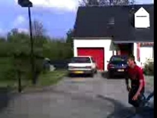 saut groupé par dessus une barrière