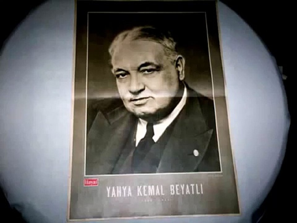 Siste Söyleniş - Sis - İstanbula - Yahya Kemal Beyatlı - Kendi Sesinden