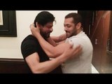 EXCLUSIVE - Salman Khan HUGS Shahrukh Khan On His 50th Birthday